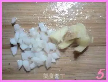 Make Cream-cray shrimp tofu soup step 4