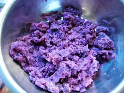 Make Purple rose buns step 0
