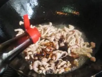 Make cucumber lace noodles step 7