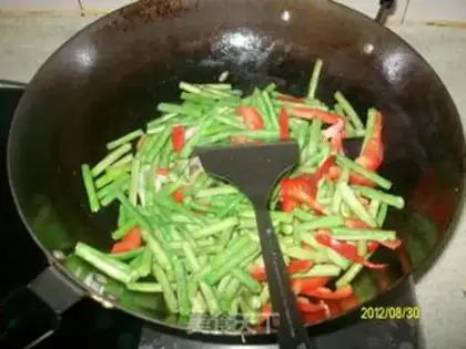 Make The peppers, the silks, the beans step 10