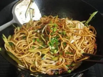 Make cucumber lace noodles step 11
