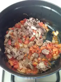 Make The saloon noodles step 5