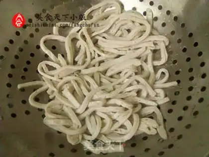 Make Fish noodles step 1