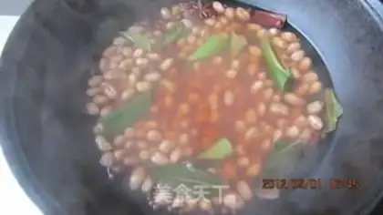 Make Five fragrances of peanut rice step 4