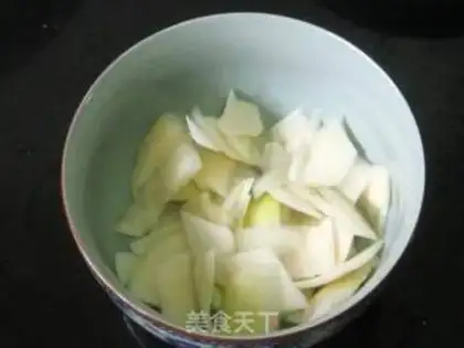 Make The radish grazes on the head step 5
