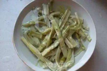 Make Salted melon soup step 2
