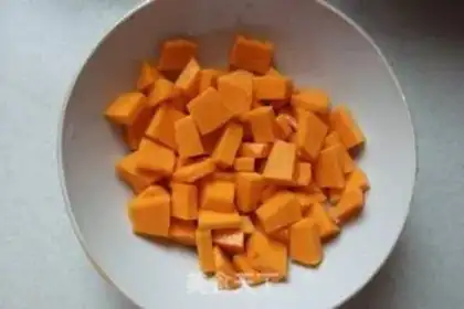 Make Pumpkin porridge step 1