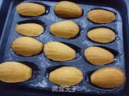 Make Caramel Madeleine step 9