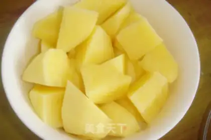 Make Spicy potato chicken step 2
