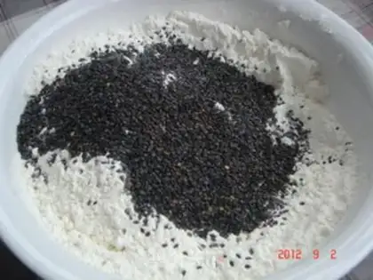 Make Black sesame rolls step 1