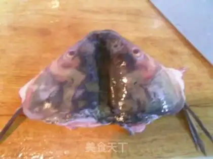 Make Precious blue fish head step 0