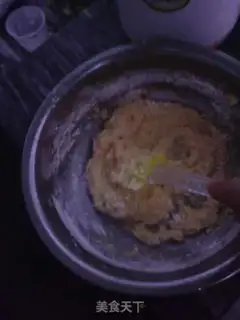 Make Six-inch birthday cake step 3