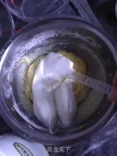 Make Six-inch birthday cake step 5