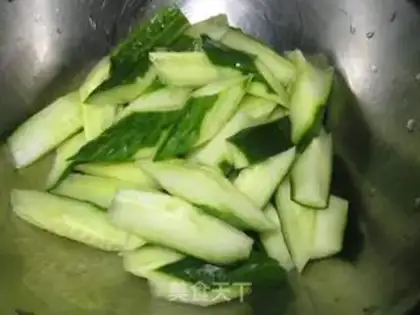Make Shrimp fried cucumber step 2