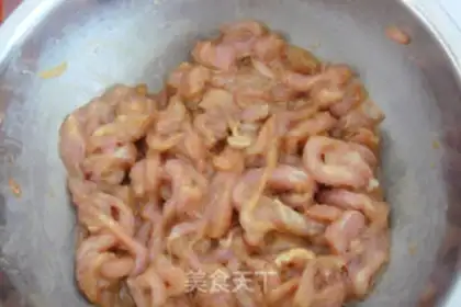 Make A thousand pieces of fried meat step 1