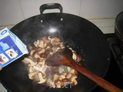 Make Butter mushrooms step 4