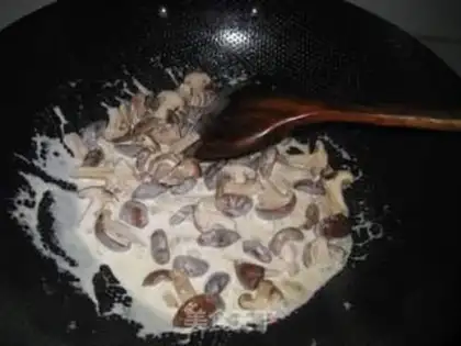 Make Butter mushrooms step 5