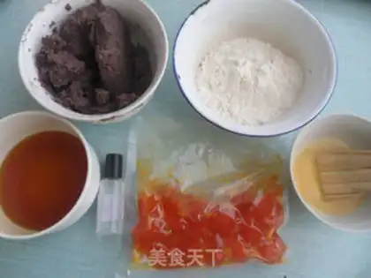 Make Bean and egg yolks step 0