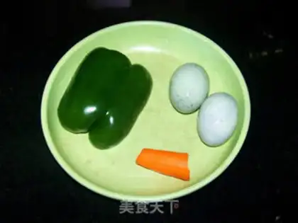 Make Green peppers and eggs step 0