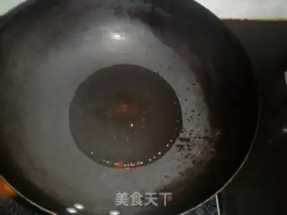 Make Garlic seafood soup step 3