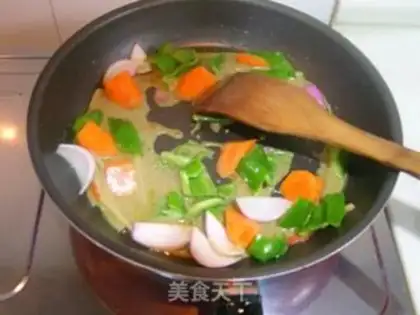 Make Thai blue curry fried shrimp step 3