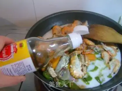 Make Thai blue curry fried shrimp step 7