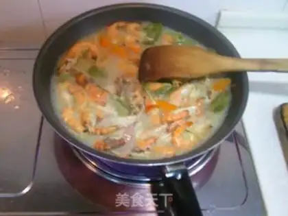 Make Thai blue curry fried shrimp step 8