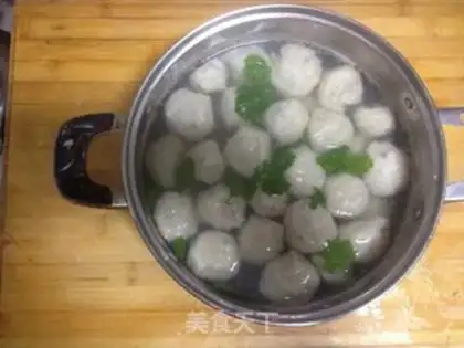 Make Fresh fishball soup step 4