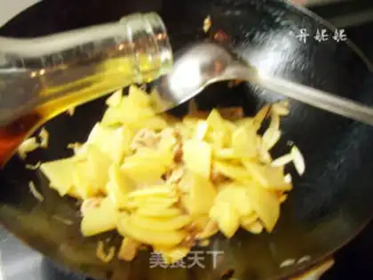 Make Spam pepper potato chips step 6