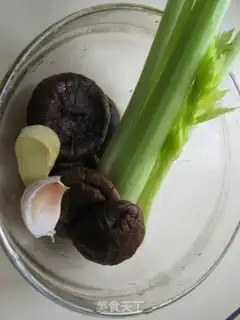 Make Pelican mushroom chicken step 0