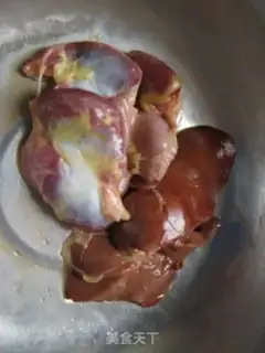 Make Pelican mushroom chicken step 1