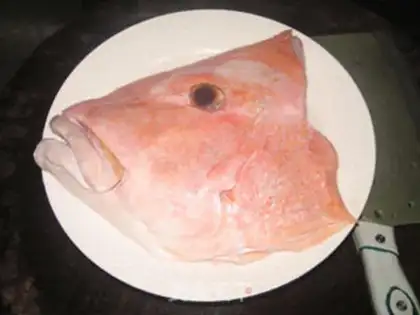 Make Redfish head soup step 0