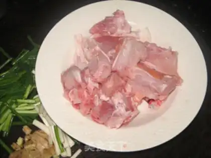 Make Redfish head soup step 1