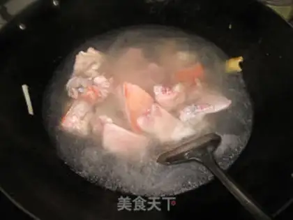 Make Redfish head soup step 4