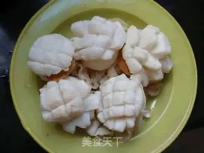 Make Gold soup fan scallop step 2