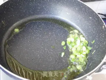 Make cucumber eggs and corn rice step 4