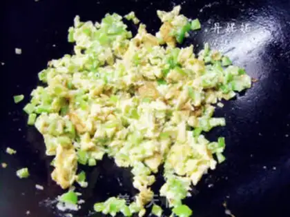 Make Pelican fried eggs step 4