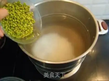 Make The green bean congee of the lilies step 3