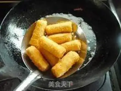 Make Cricket duck roll step 19