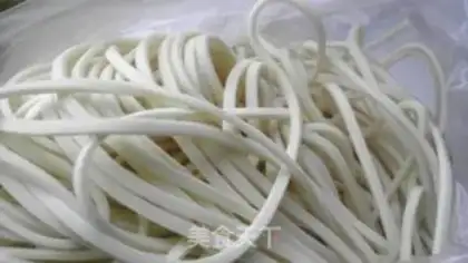 Make Sooper noodles step 1