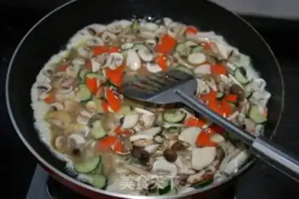 Make Fungus and eggs step 5