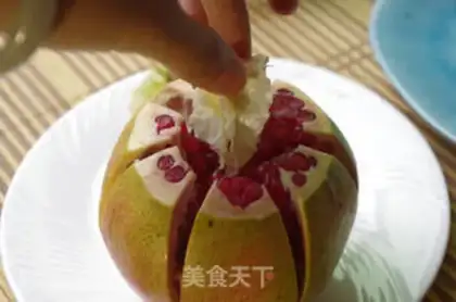 Make Pomegranate peeling step 4