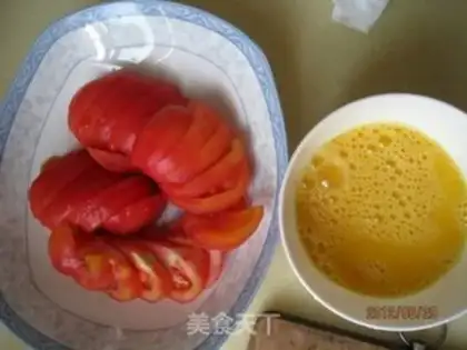 Make Tomato fried eggs step 3