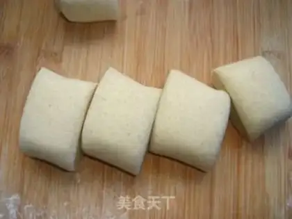 Make Green bean cream buns step 4