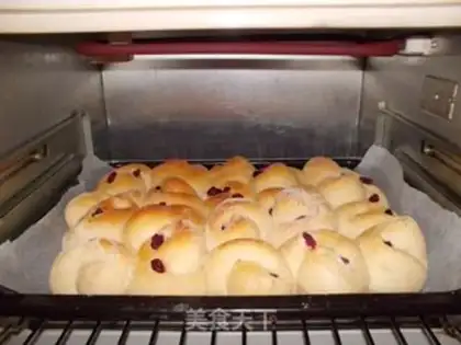 Make Cranberry rolls step 14