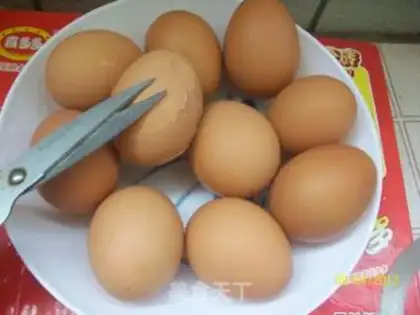 Make Five spicy tea eggs step 2