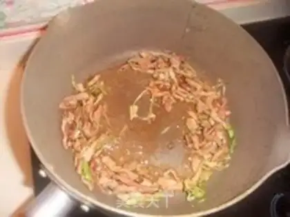 Make Squeeze meat noodles step 6