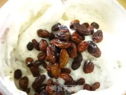 Make walnut angel cake step 3