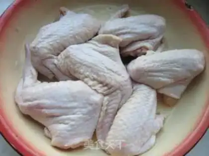 Make Spicy fried chicken wings step 0