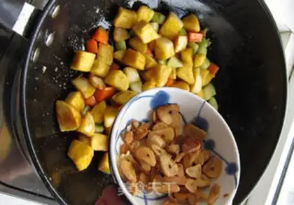 Make Garlic gold and yellow step 15